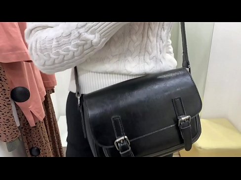 ❤️ Masturbasi umum tina jalang ngora FeralBerry sareng dildo di kamar pas vk porno di urang ❤